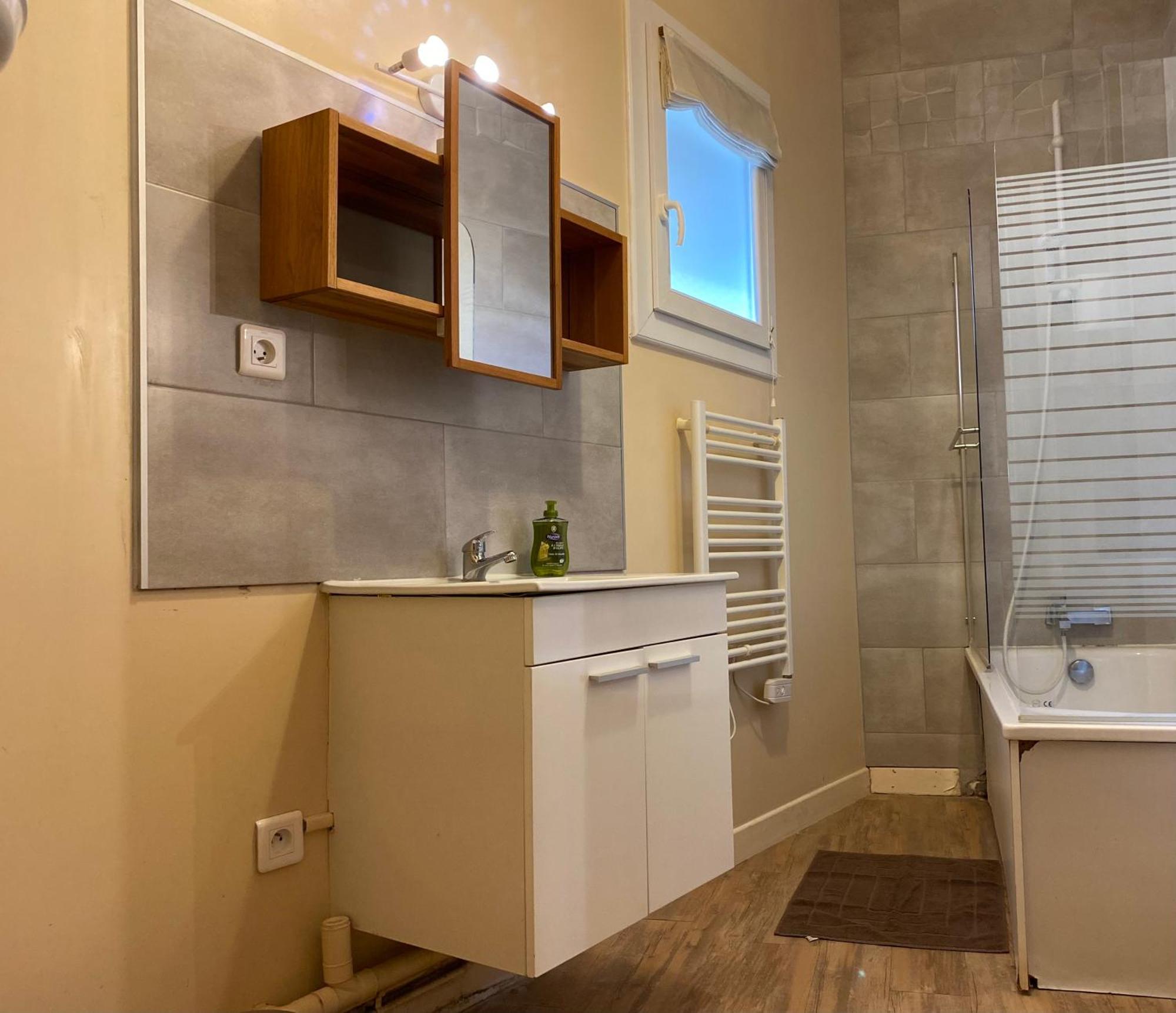 Appartement Coeur Centre Ville Noyon Esterno foto