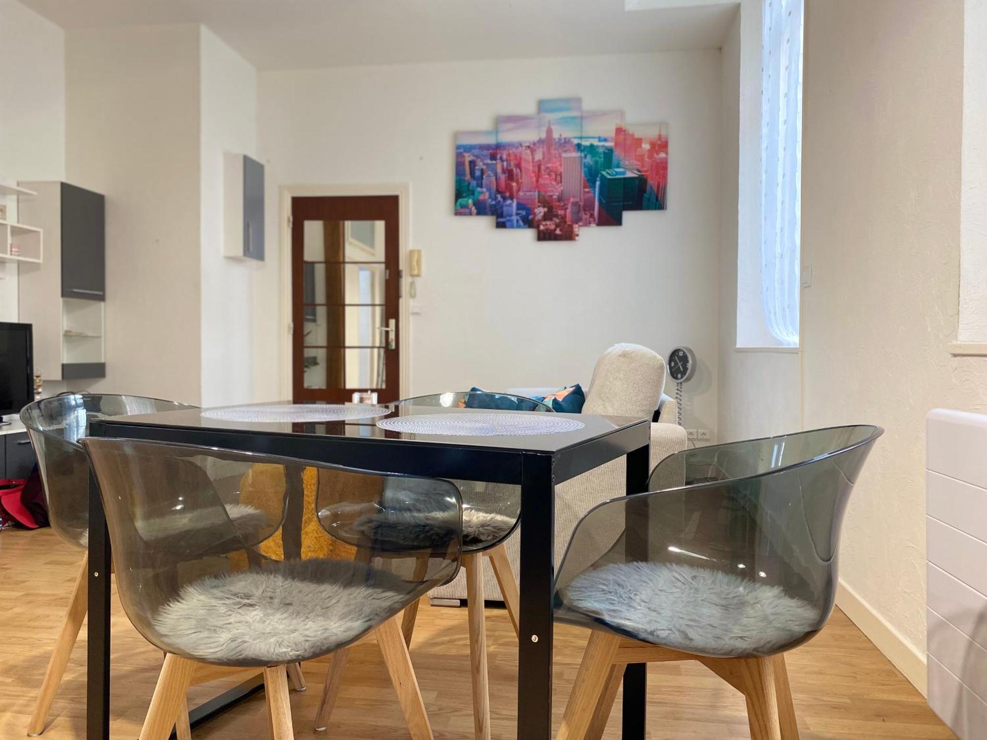 Appartement Coeur Centre Ville Noyon Esterno foto