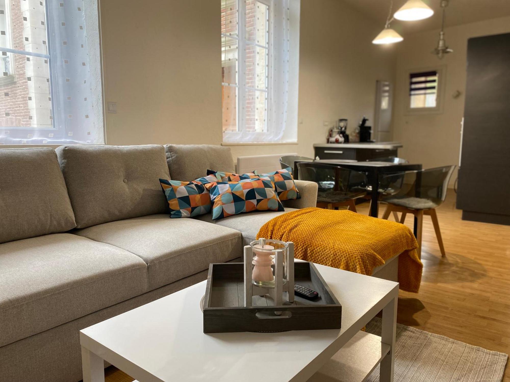 Appartement Coeur Centre Ville Noyon Esterno foto